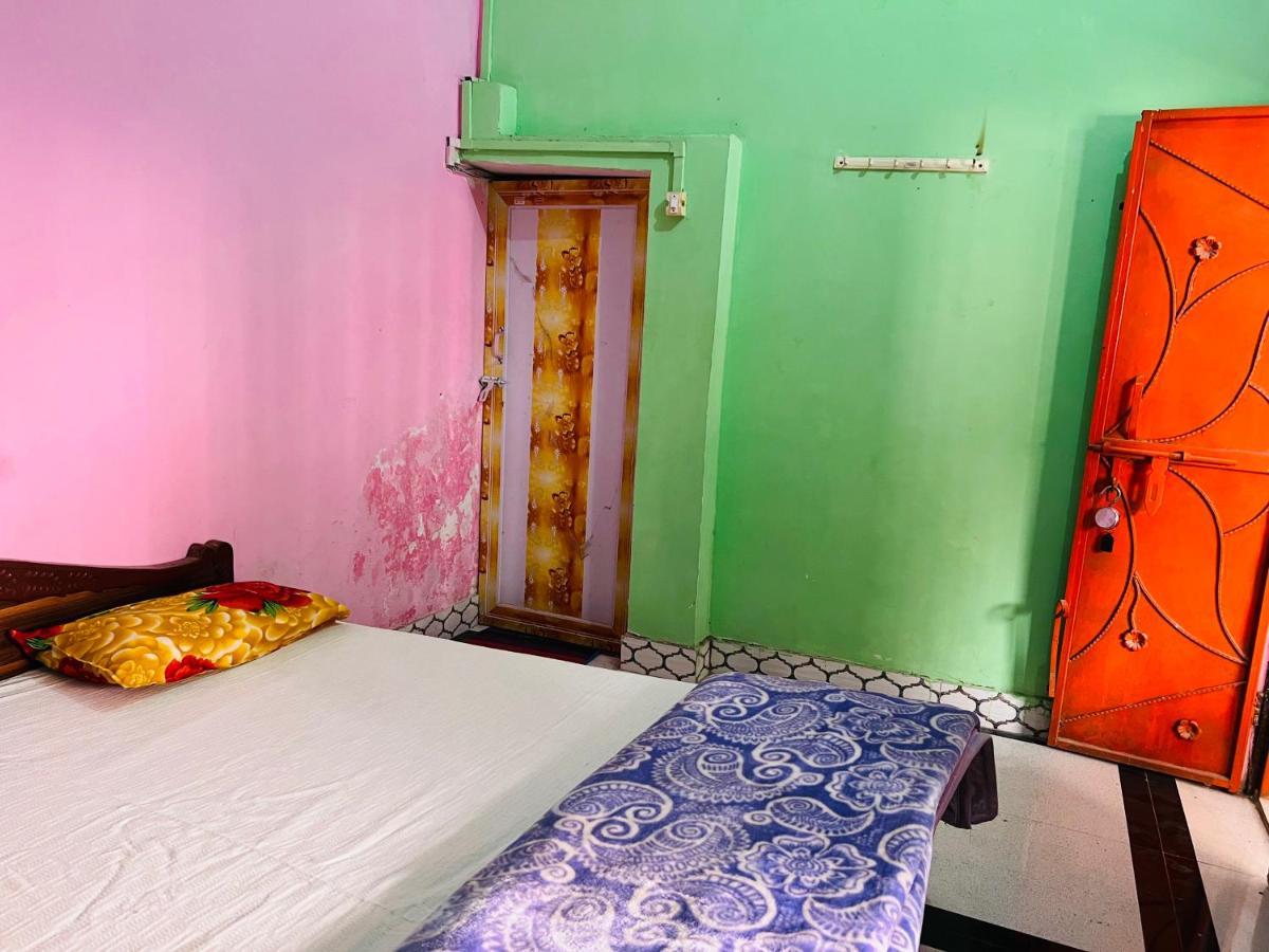 Shreenathji Haveli Hotel Naimisharanya Exterior photo
